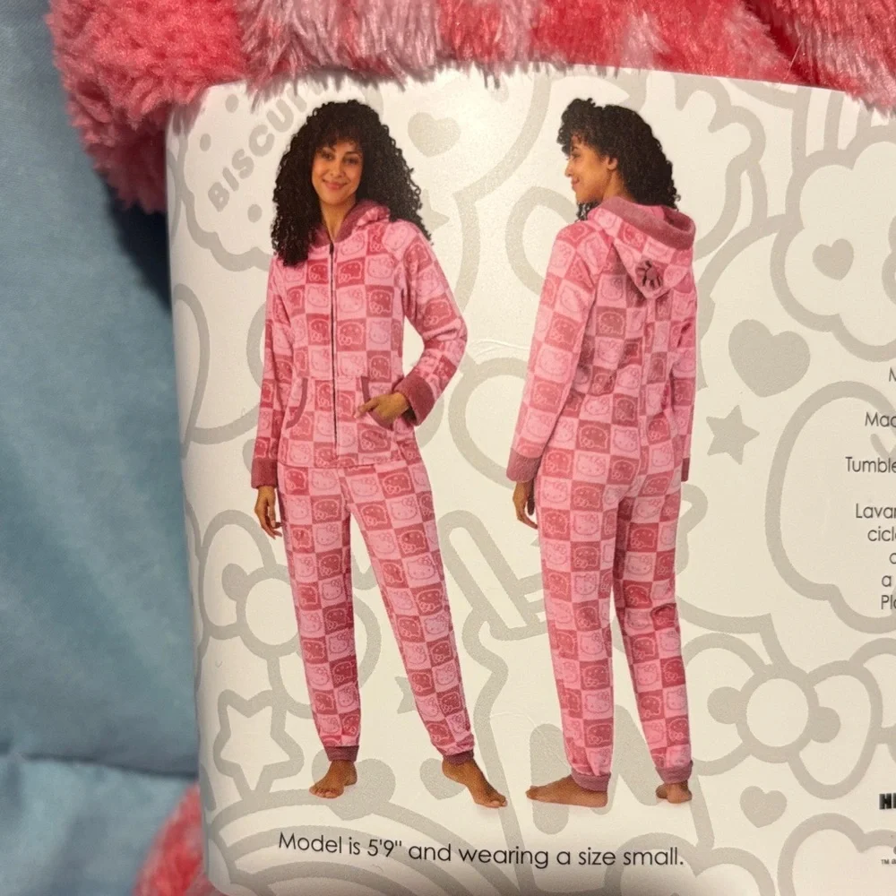 Hello Kitty Pink Plaid Women's Pajama Set - Picture 6 of 6